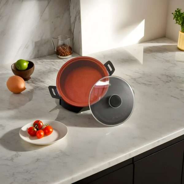 kadai with lid
